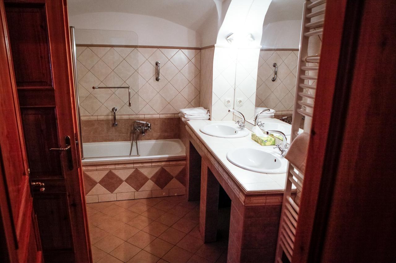 Erzsebet Pince Apartment Tokaj Ngoại thất bức ảnh